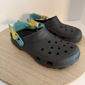 Crocs Classic Clogs Black w/ Teal & Yellow Heel Strap Unisex Size M8 W10